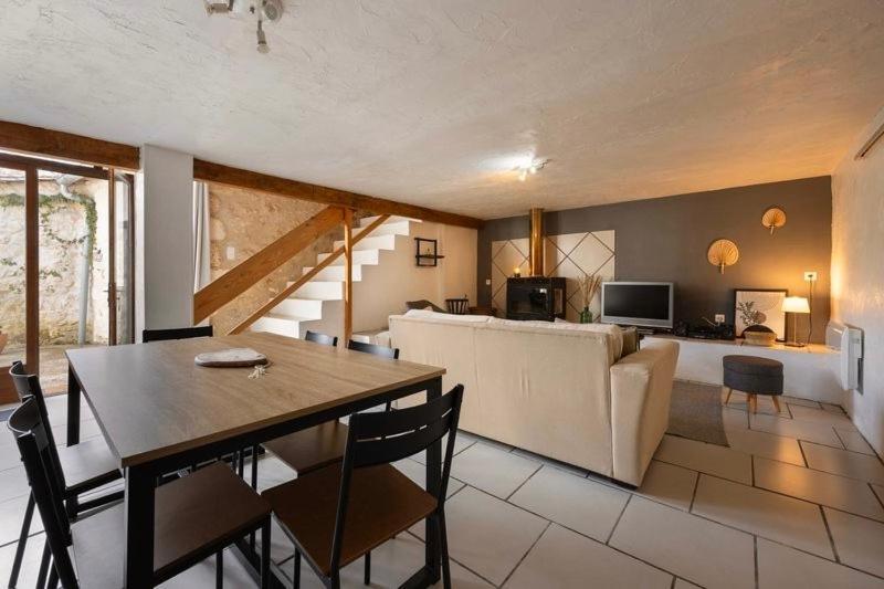 Metairie Des Gacheries Champagne-et-Fontaine Экстерьер фото